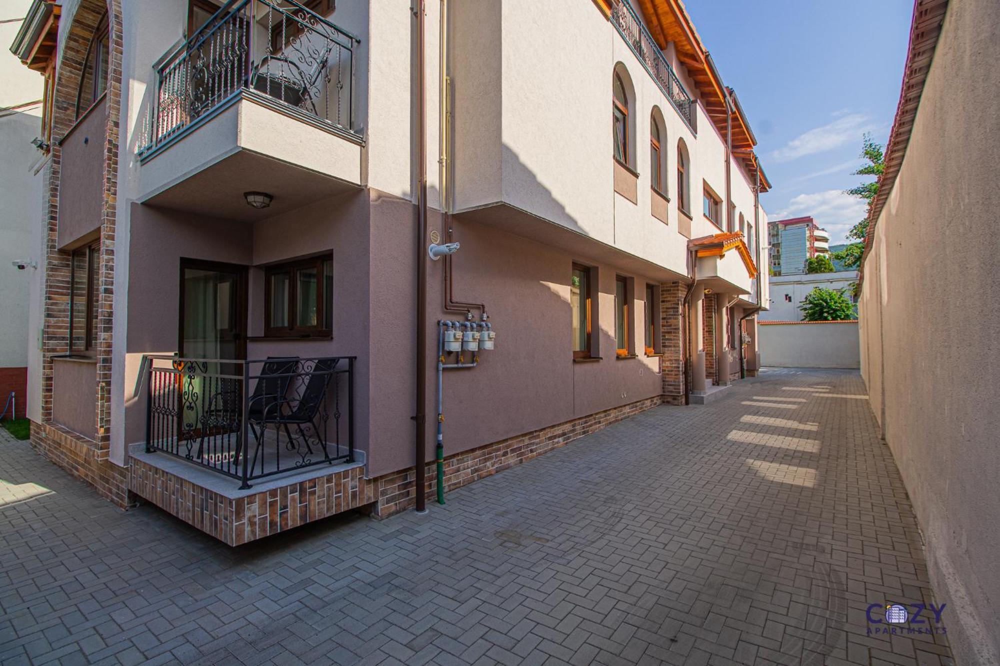 Cozy Brand New Boutique Aparthotel Brasov Ngoại thất bức ảnh