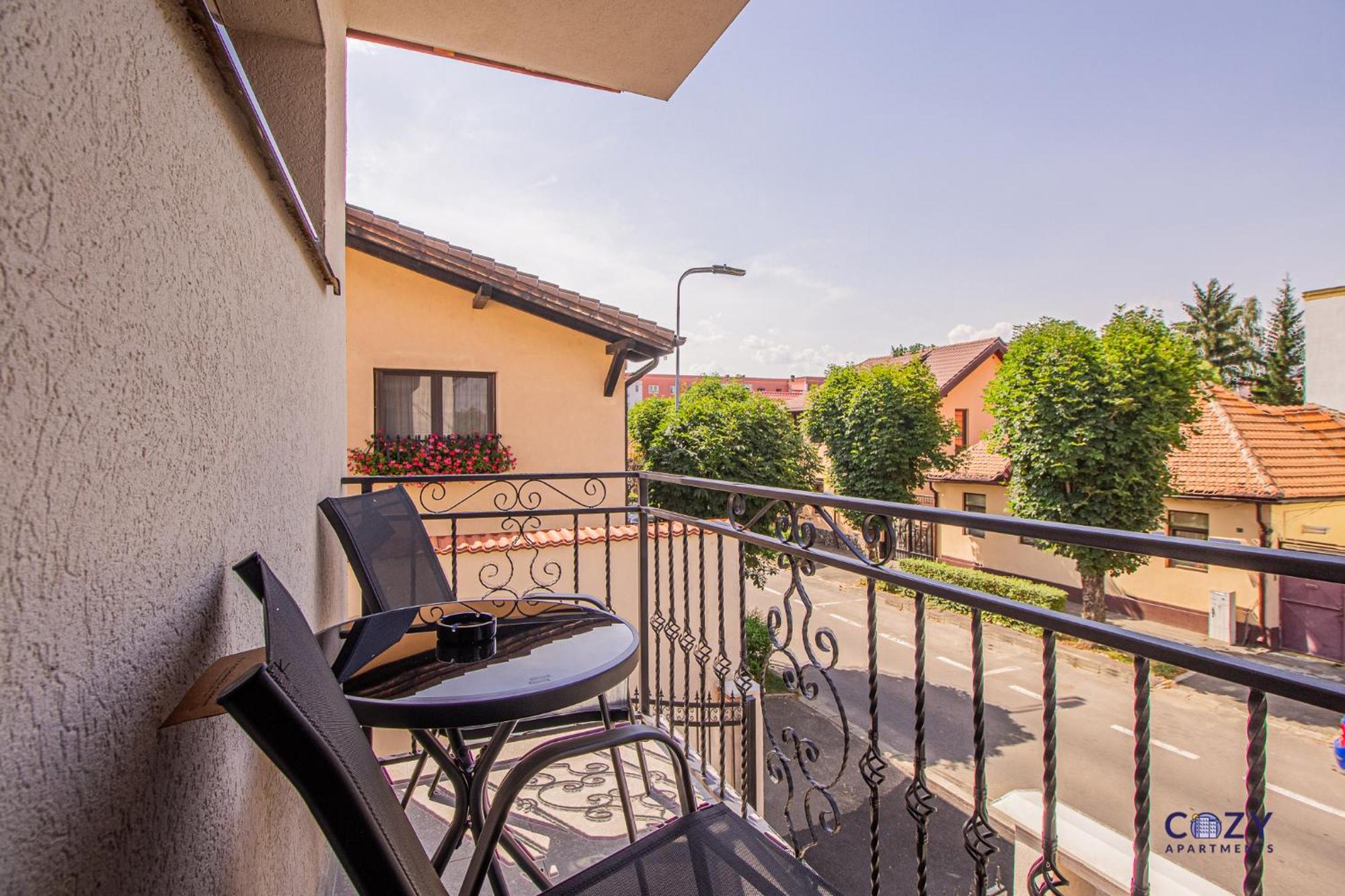 Cozy Brand New Boutique Aparthotel Brasov Ngoại thất bức ảnh