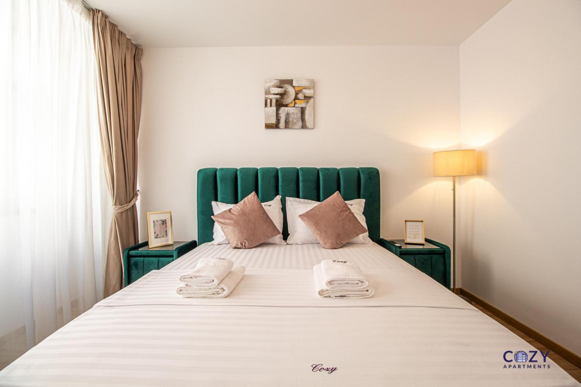 Cozy Brand New Boutique Aparthotel Brasov Ngoại thất bức ảnh