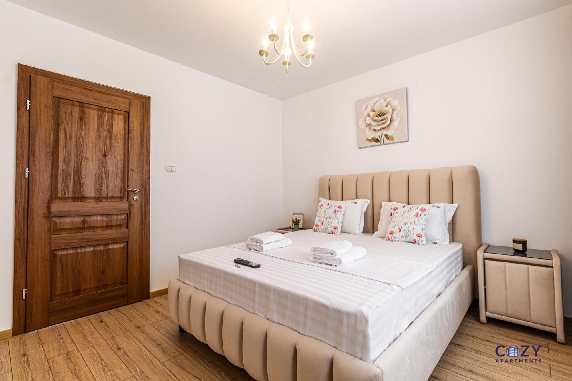 Cozy Brand New Boutique Aparthotel Brasov Ngoại thất bức ảnh