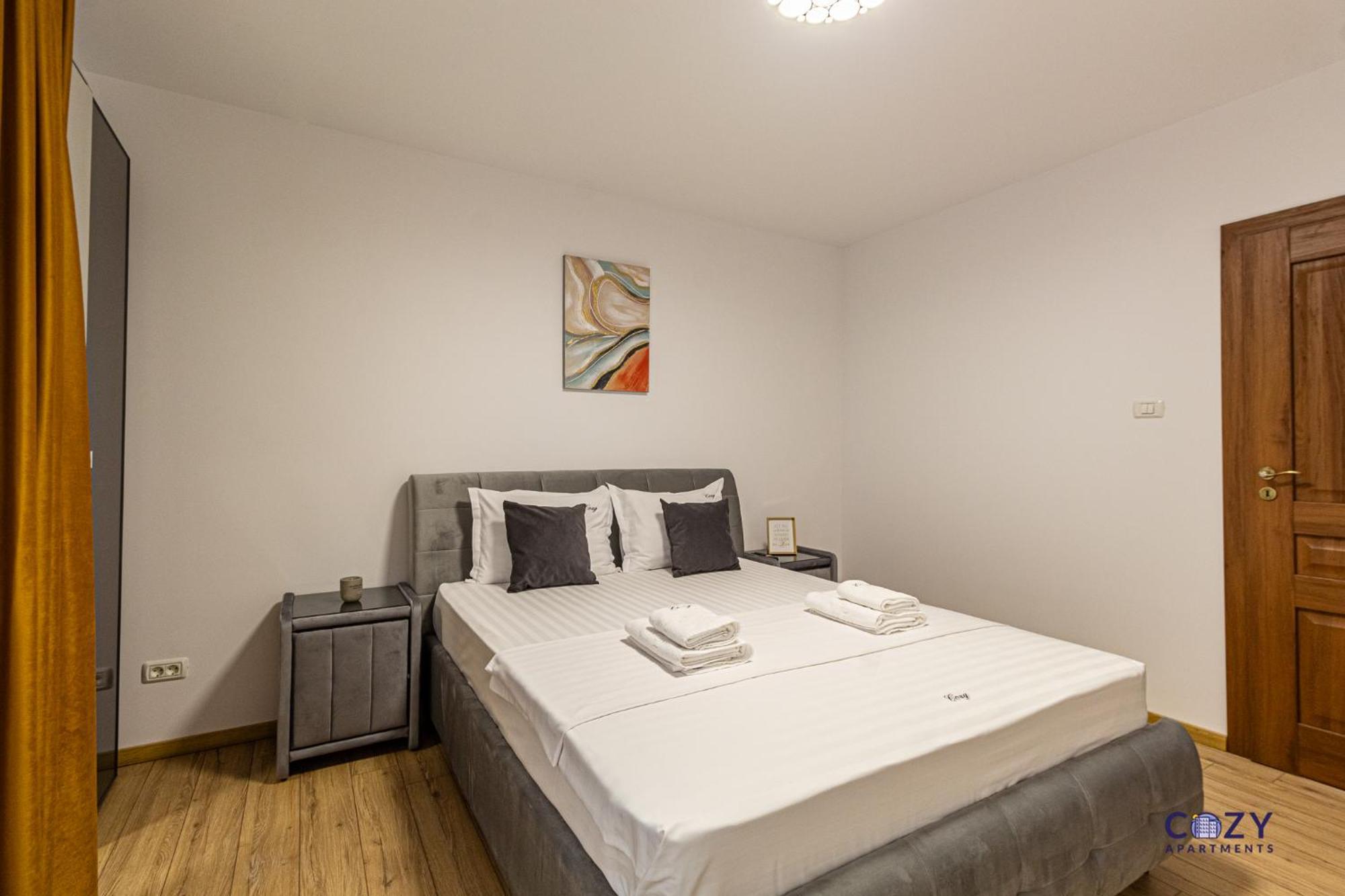 Cozy Brand New Boutique Aparthotel Brasov Ngoại thất bức ảnh